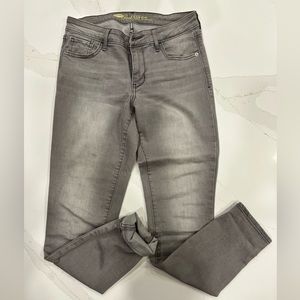Rockstar Mid Rise Jeans - EUC